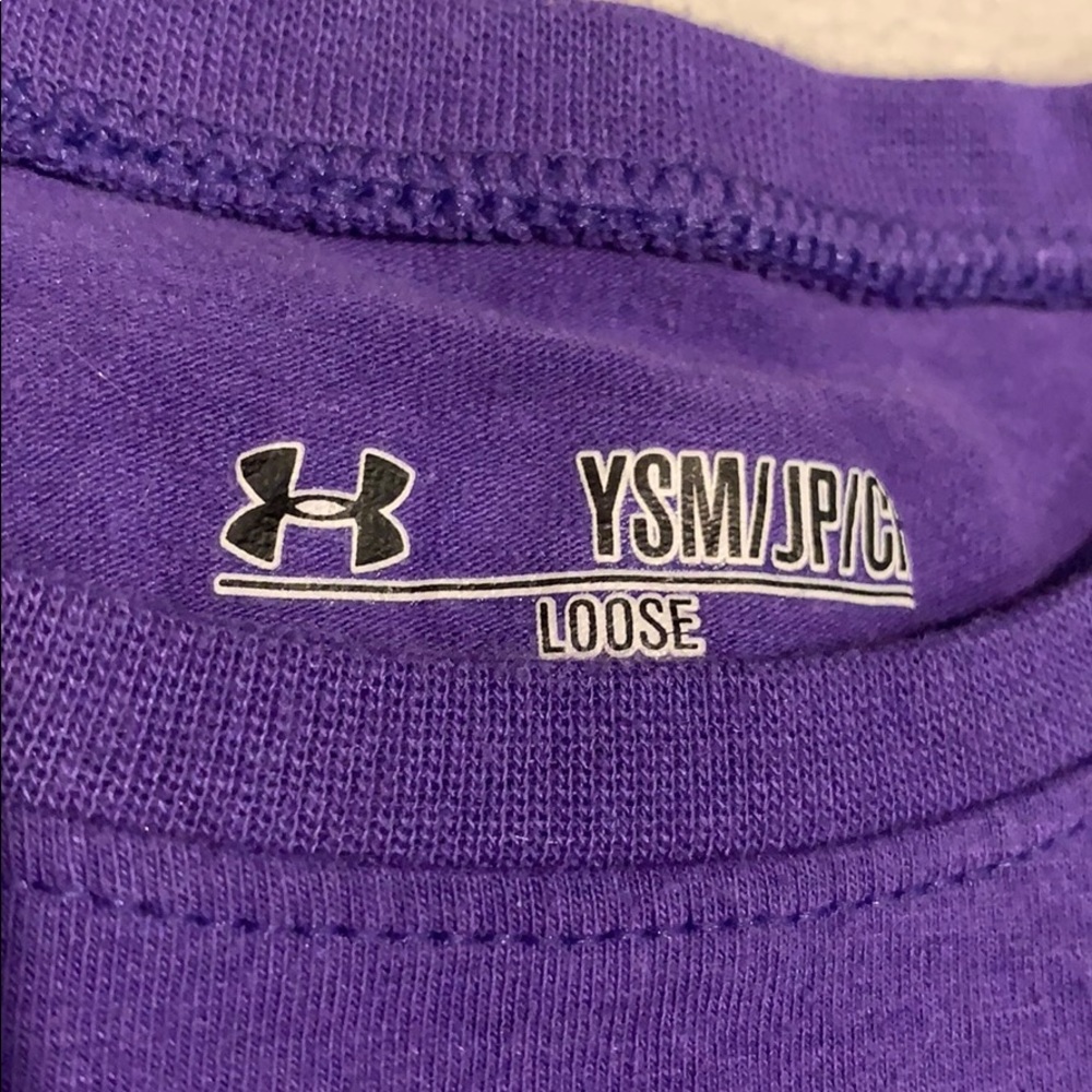 Purple Girls Under Armour T - Win Like A Girl YSM - Picture 2 of 3
